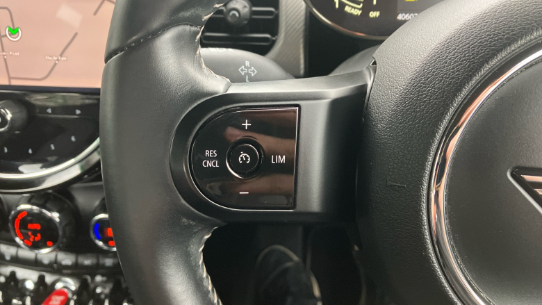 MINI Hatchback 1.5 Cooper Exclusive 3dr Auto Petrol Hatchback